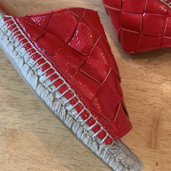 NWOT Donald J. Pliner Red Patent Leather Woven Espadrille Slides - Picture 4 of 6